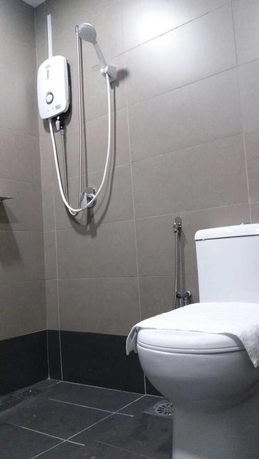 A Suites - Atria Sofo Suites Петалинг Джая Екстериор снимка