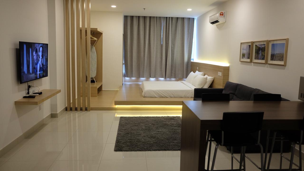 A Suites - Atria Sofo Suites Петалинг Джая Екстериор снимка